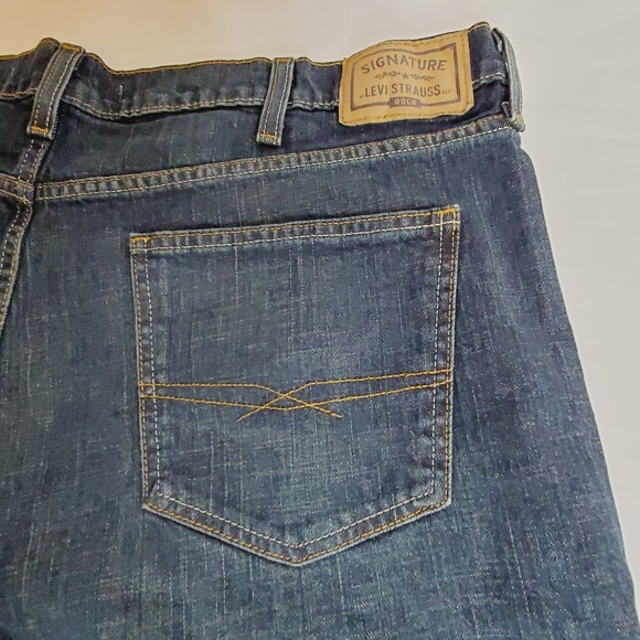 Signature Levi's Strauss & Co. Gold Label - Picture 12 of 14